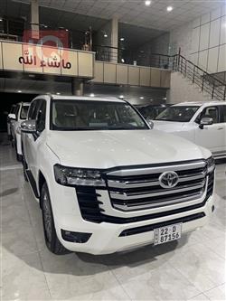 تۆیۆتا لاند کروزەر